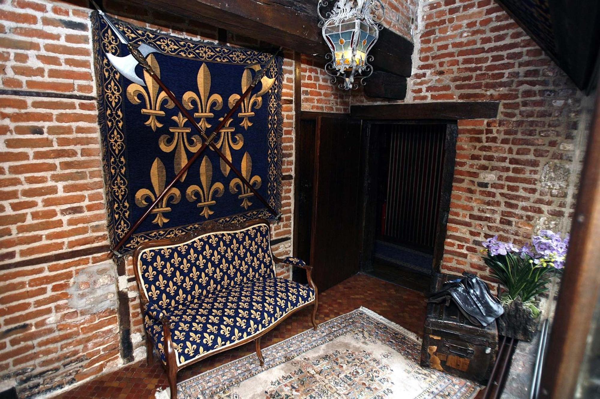 Auberge Du Bon Fermier Valenciennes Eksteriør billede