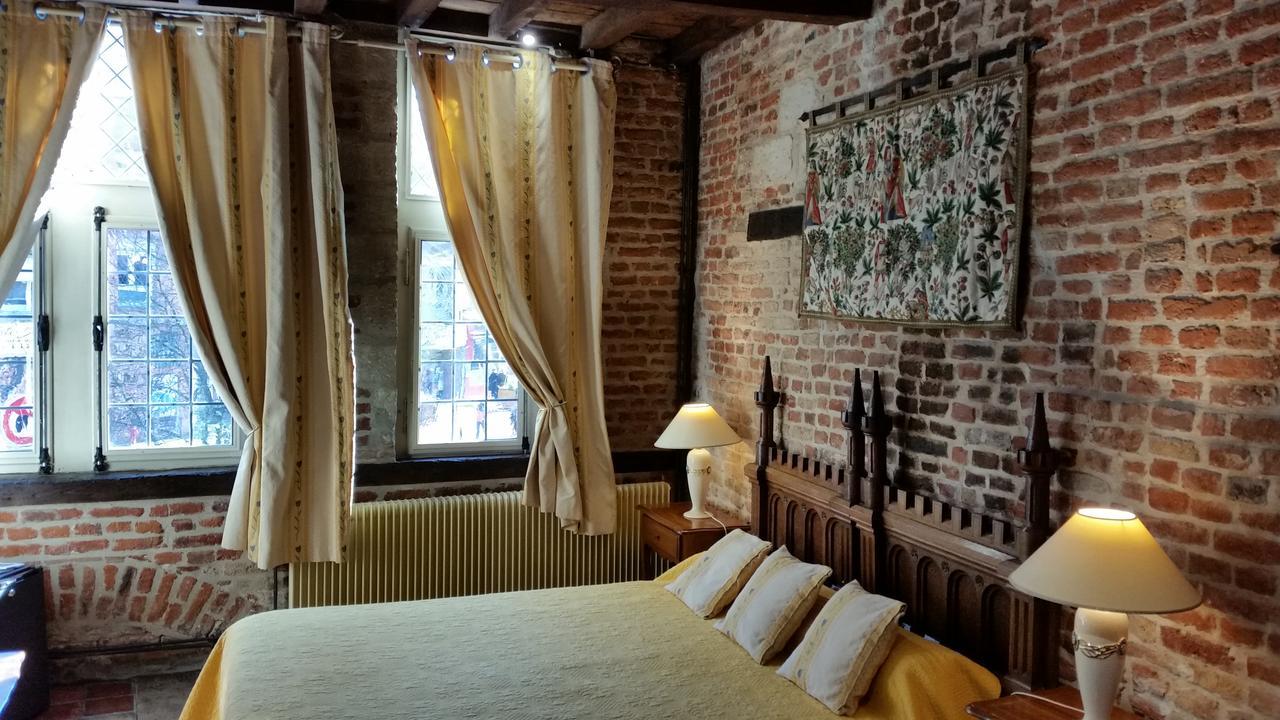 Auberge Du Bon Fermier Valenciennes Eksteriør billede